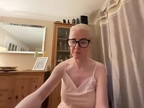 Laylaskyexx – live chatrum