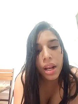 AliceGrizley Adlı Modelin Canlı Sohbet Odası