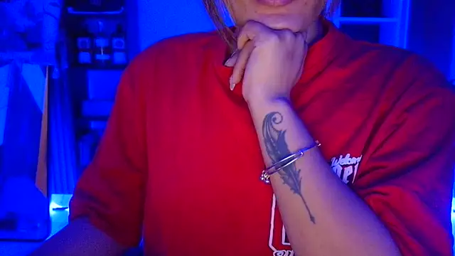 _Maanvi_ чат на живо