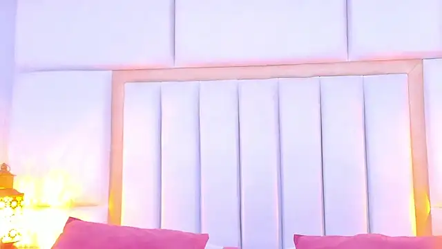 Онлайн чат LiahRose_