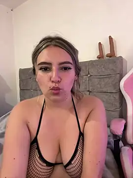 חדר צ'אט בשידור חי של Sabrina1_Charm