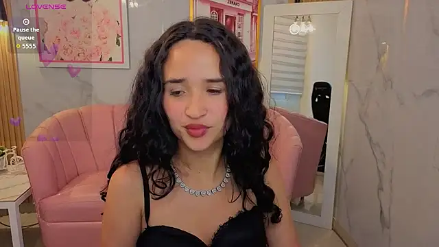 Chat soba uživo modela bella_vibess_s