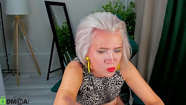 Chat soba uživo modela Ledi_Luna