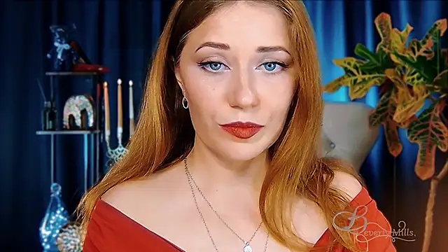 חדר צ'אט בשידור חי של MissBeverlyMills