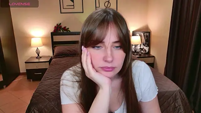 NikkiRainbow чат на живо
