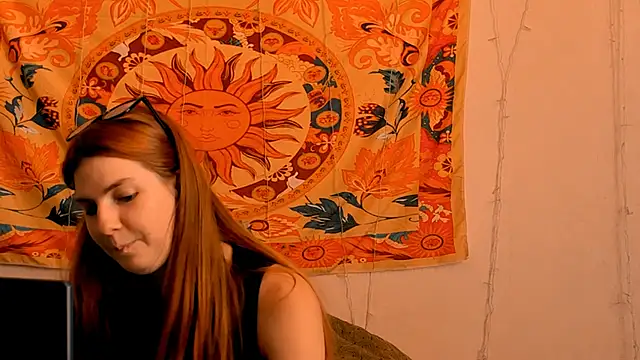 AliceCUNTach Live Chatrum