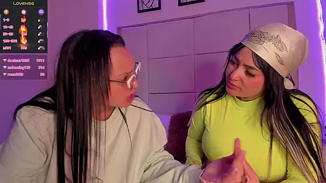 Chatroom XXX en direct de Agatha_Atenea11