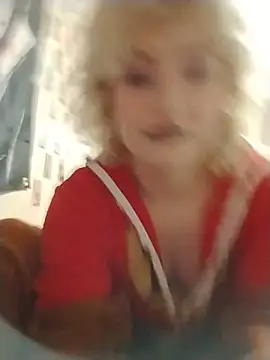 y2kpriestess' Live XXX Chat
