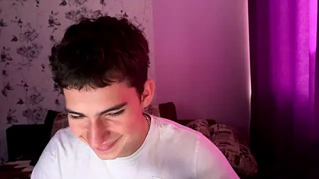 tripiboich9ik Webcam show
