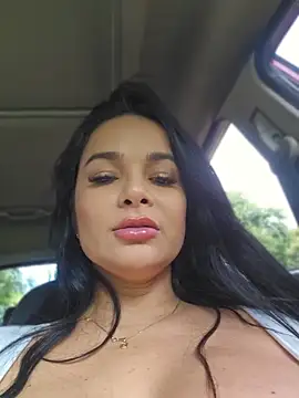 CataleyaRusso's Live XXX Chat