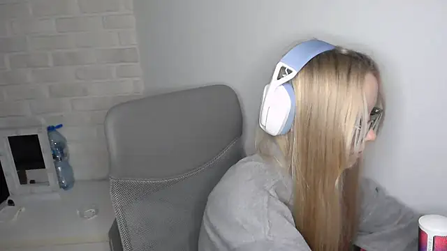 AmandaFix – Naživo XXX chat