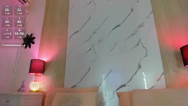 DanniValencia – Naživo XXX chat