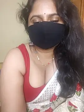 Sravvi499 – Naživo XXX chat