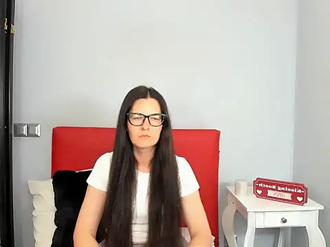 NadiaXlove – Naživo XXX chat
