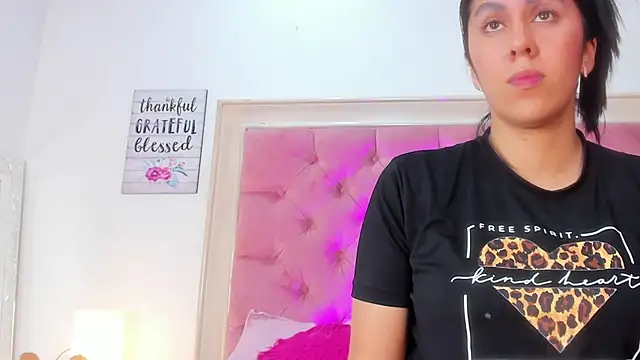 LiliGreyy – Naživo XXX chat