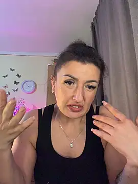 Hotangel75 – Naživo XXX chat