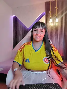 Bella_Raven – Naživo XXX chat