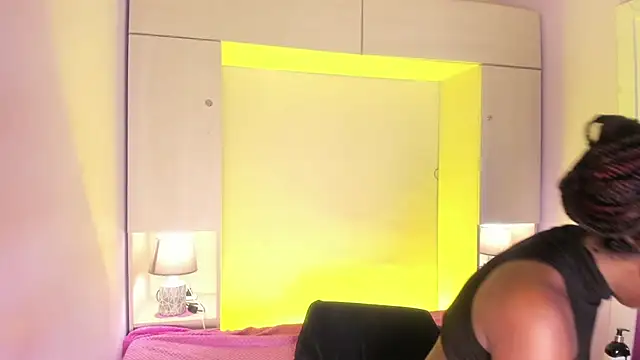 TaylorBloom – Naživo XXX chat
