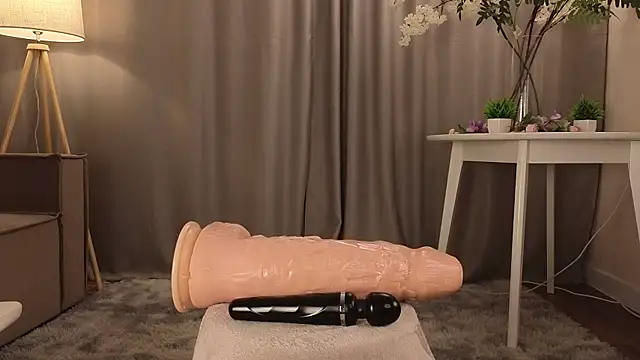 TinaStevenson – Naživo XXX chat