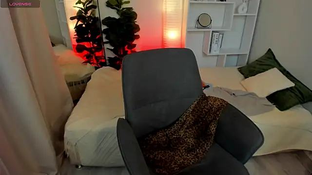 Julia_Giulia – Naživo XXX chat