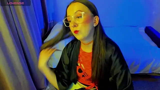 CurlySteph – Naživo XXX chat