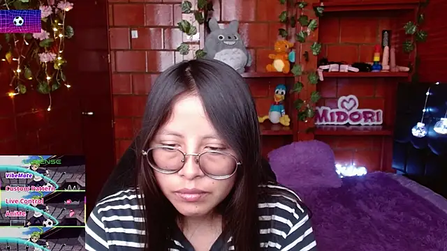 MidoriQuiinn – Naživo XXX chat