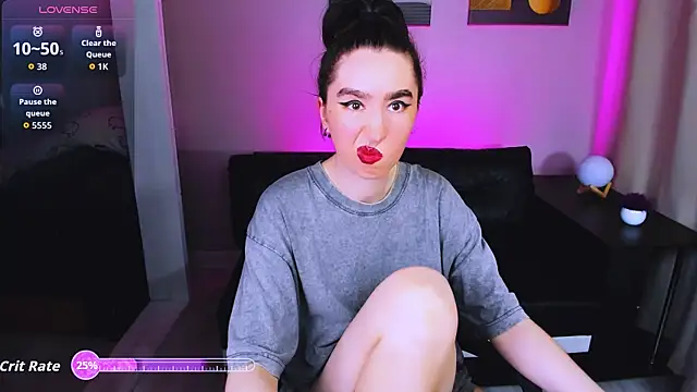 Lily_xBabe – Naživo XXX chat