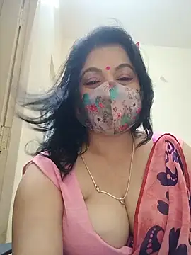 Ratna-777 – Naživo XXX chat