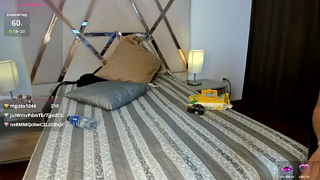 Carliet_66 – Naživo XXX chat