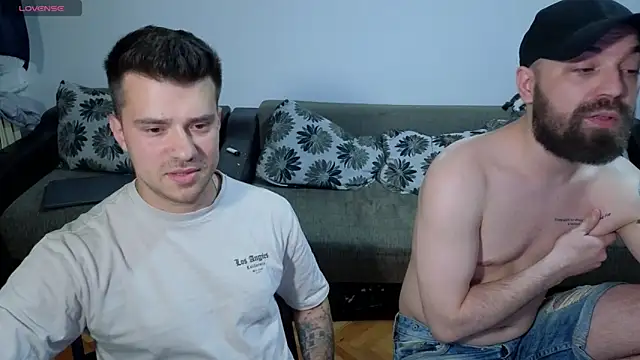 JohnnyStepBro – Naživo XXX chat