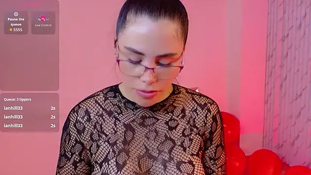 lararoberts_ – Naživo XXX chat