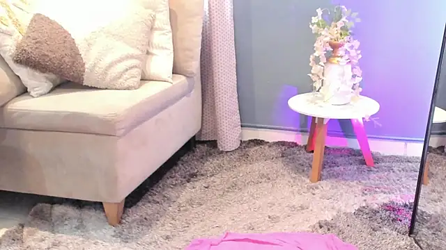 _alaiasmile_ – Naživo XXX chat