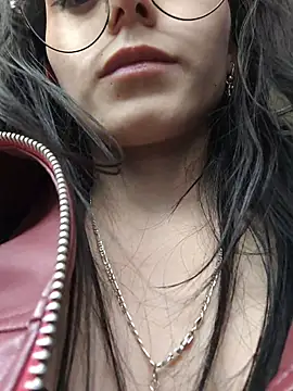 Naomimolie – Naživo XXX chat