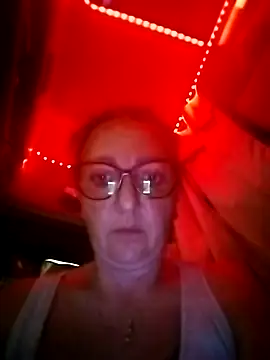 Milfa_nimfomana – Naživo XXX chat