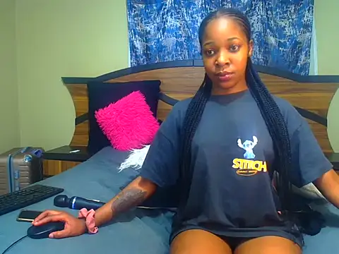 LisaBluexxx1 – Naživo XXX chat