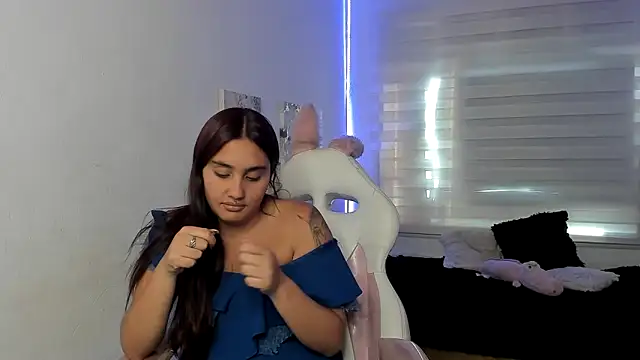 Caroline_rodriguez9 – Naživo XXX chat