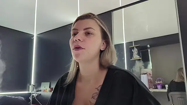 Anet228 – Naživo XXX chat