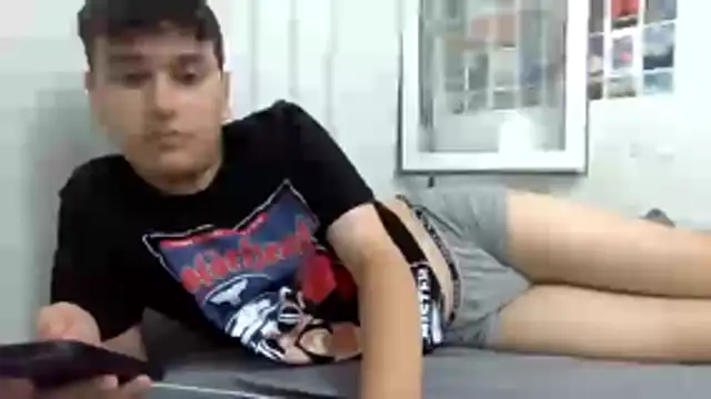 imjustaboyy1 – Naživo XXX chat