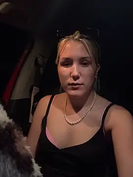 OliviaMaeBabe – Naživo XXX chat