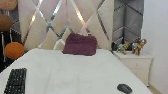 Agatta_Adams – Naživo XXX chat