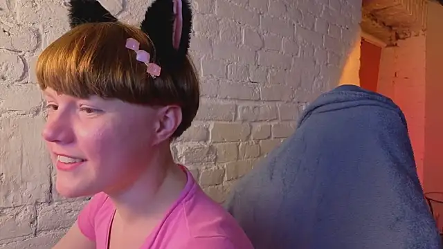 AuroraGlo – Naživo XXX chat