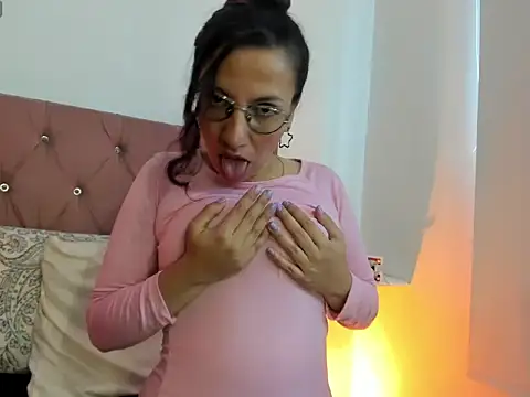 Karina-Coral – Naživo XXX chat
