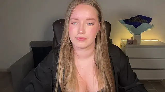 EvaMaddison – Naživo XXX chat
