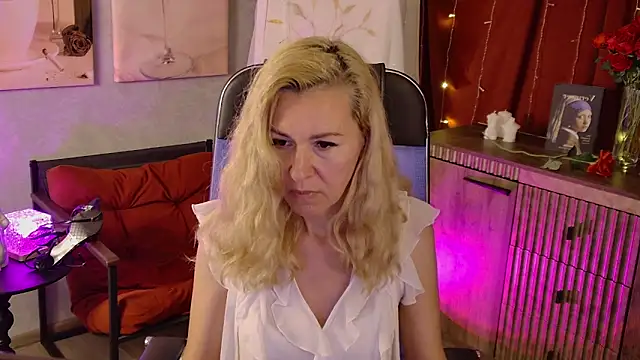 DonnaSmitth – Naživo XXX chat