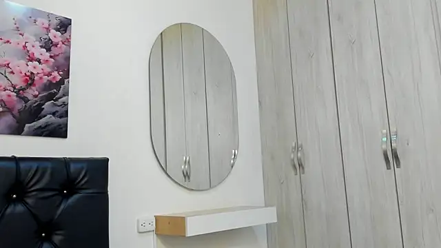 pinky_f00x – Naživo XXX chat