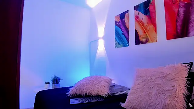 KamiSuarez – Naživo XXX chat