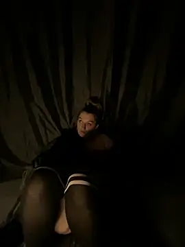 Stoner_BarbieXX – Naživo XXX chat