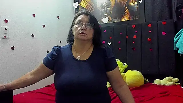 Evaaross_2345 – Naživo XXX chat
