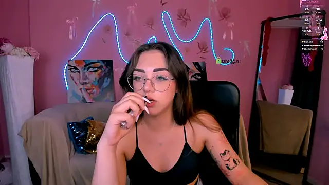 kiki_swan – Naživo XXX chat