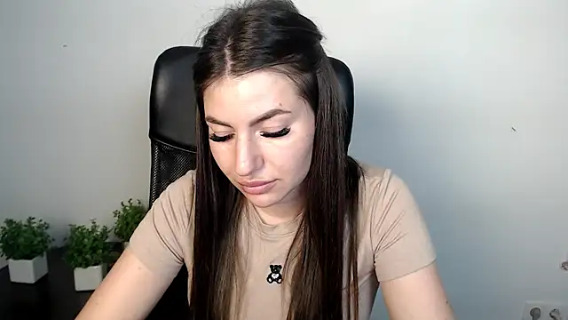 Chat XXX Live Trinny_Love